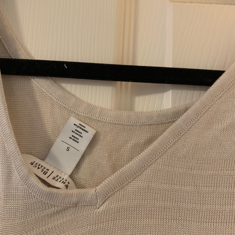 White House Black Market sweater blouse - Picture 4 of 4